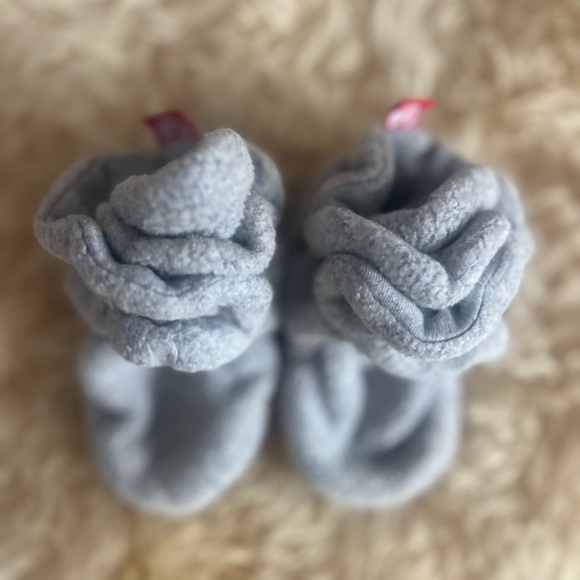 Zutano fleece booties - Picture 4 of 6
